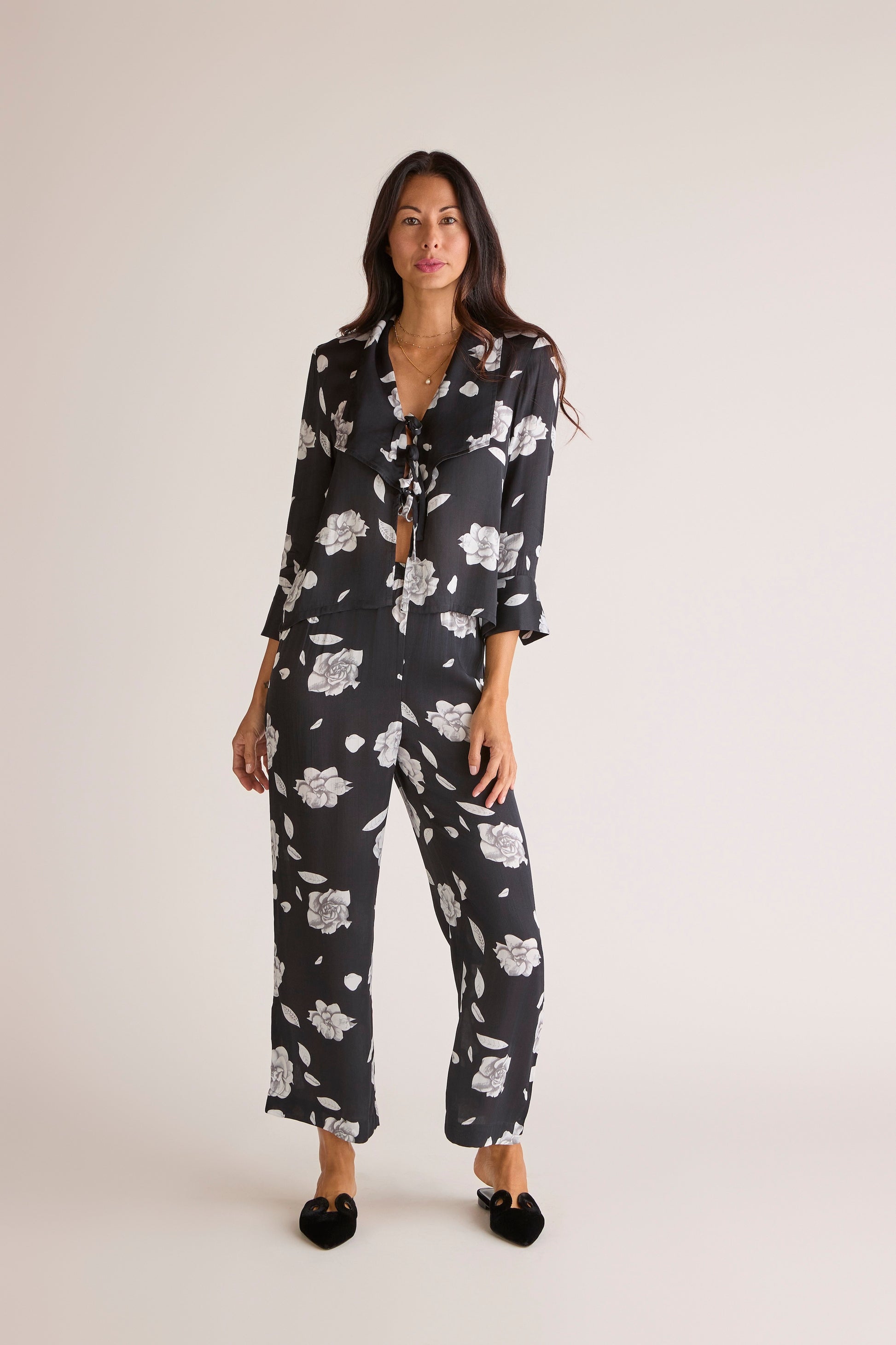 Sōlune Straight Pant Gardenia — relaxed satin pants in gardenia floral print for lounge and travel wear
